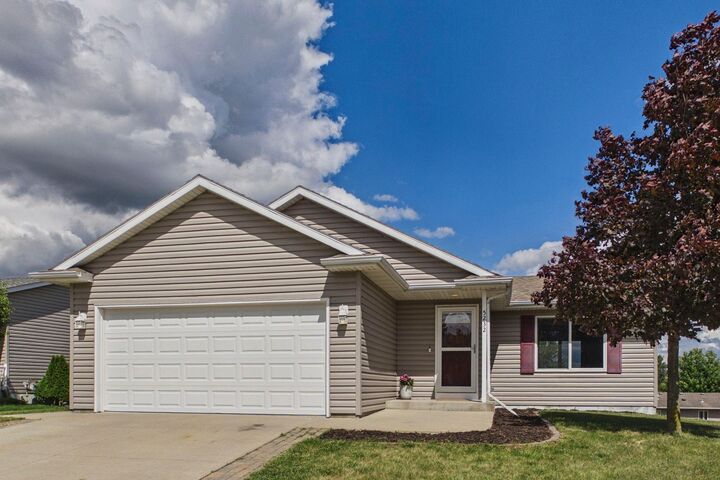 Property Photo:  5232 Kingsbury Place NW  MN 55901 