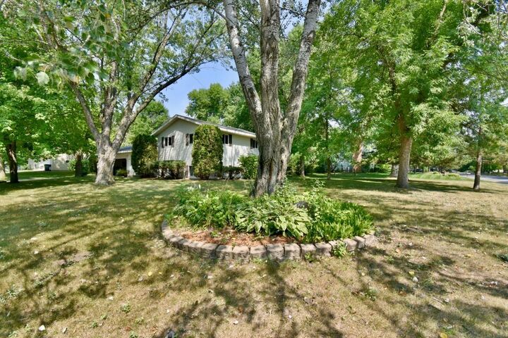 Property Photo:  801 Maywood Drive  MN 56303 