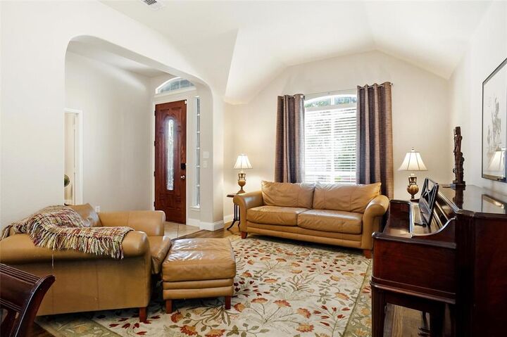 Property Photo: 10141 Crawford Farms Drive TX 76244
