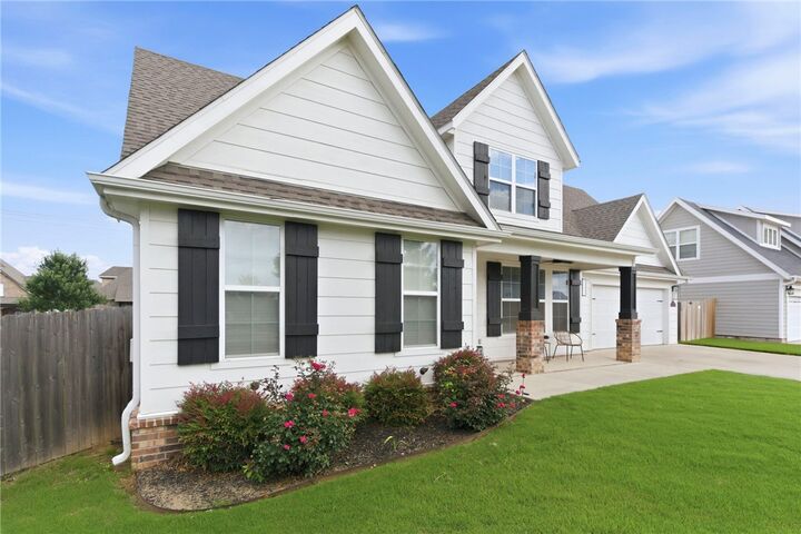 Property Photo:  1200 St. Johns Wood  AR 72718 