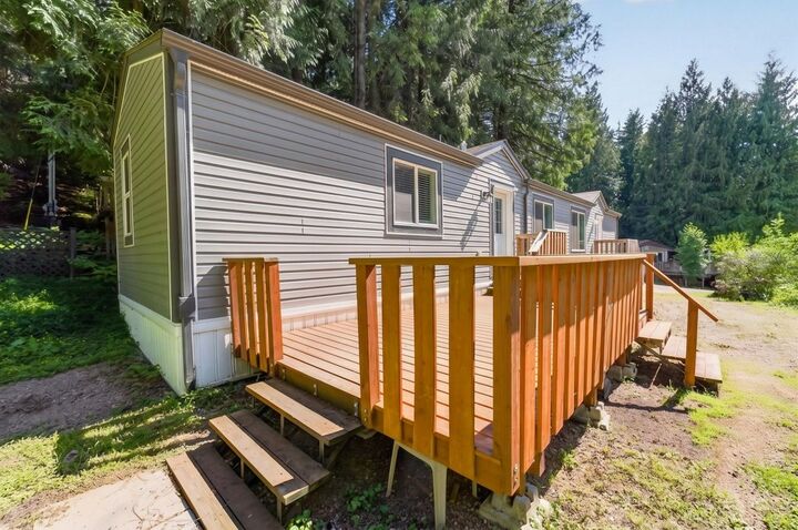 Property Photo: 5161 63 Avenue 23 BC V0E 1K0
