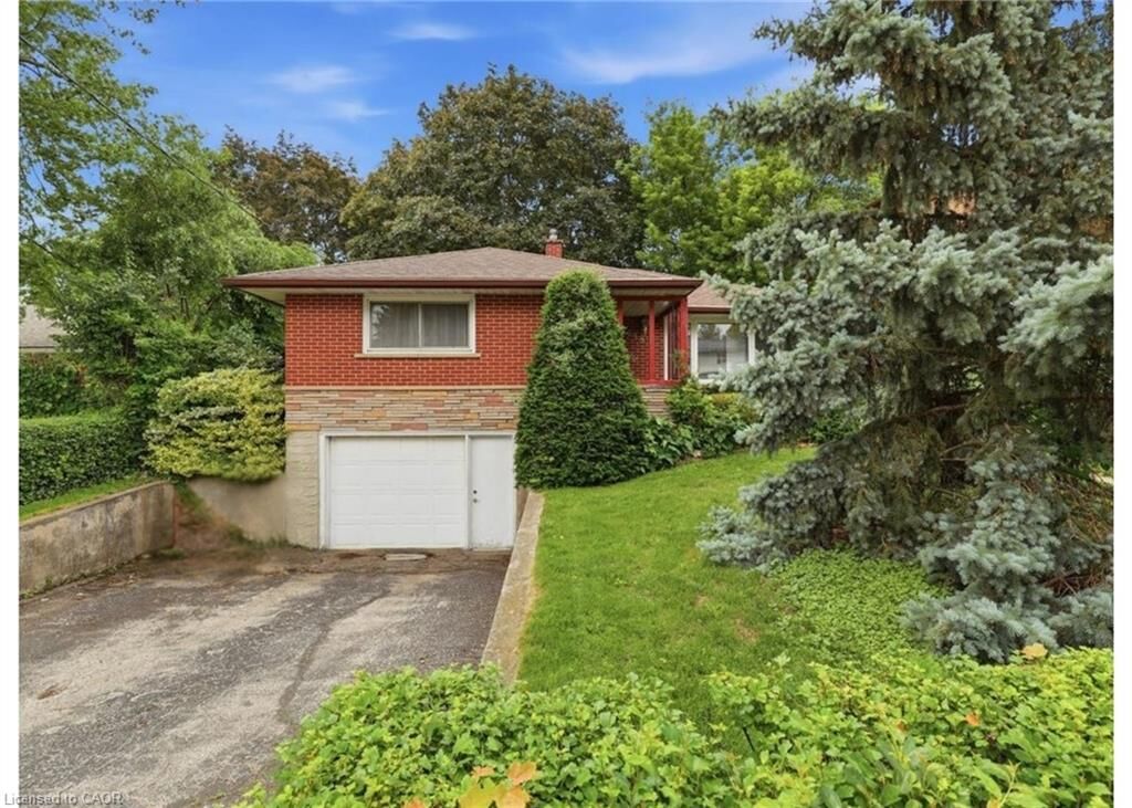 Property Photo:  118 Wilfred Avenue  ON N2A 1X1 