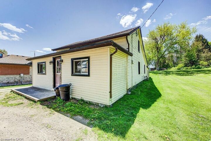Property Photo:  21 Main Street W  ON N0G 1P0 
