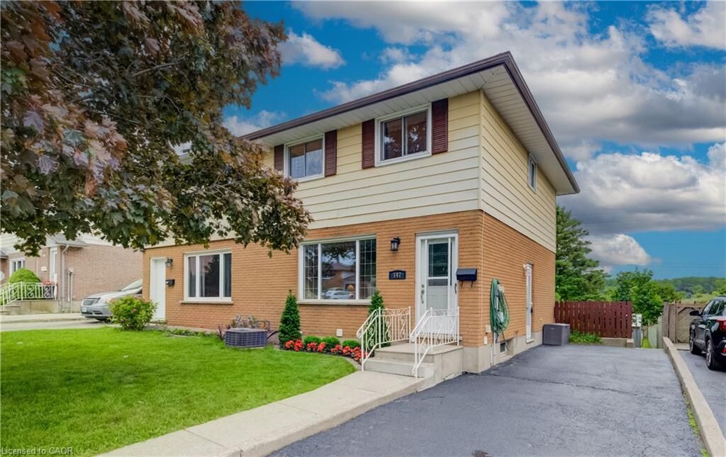 Property Photo:  147 Moffat Drive  ON N1R 6C1 