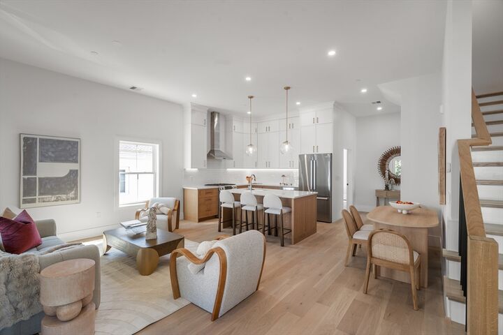 Property Photo:  326 Lowell Street 3  MA 02145 