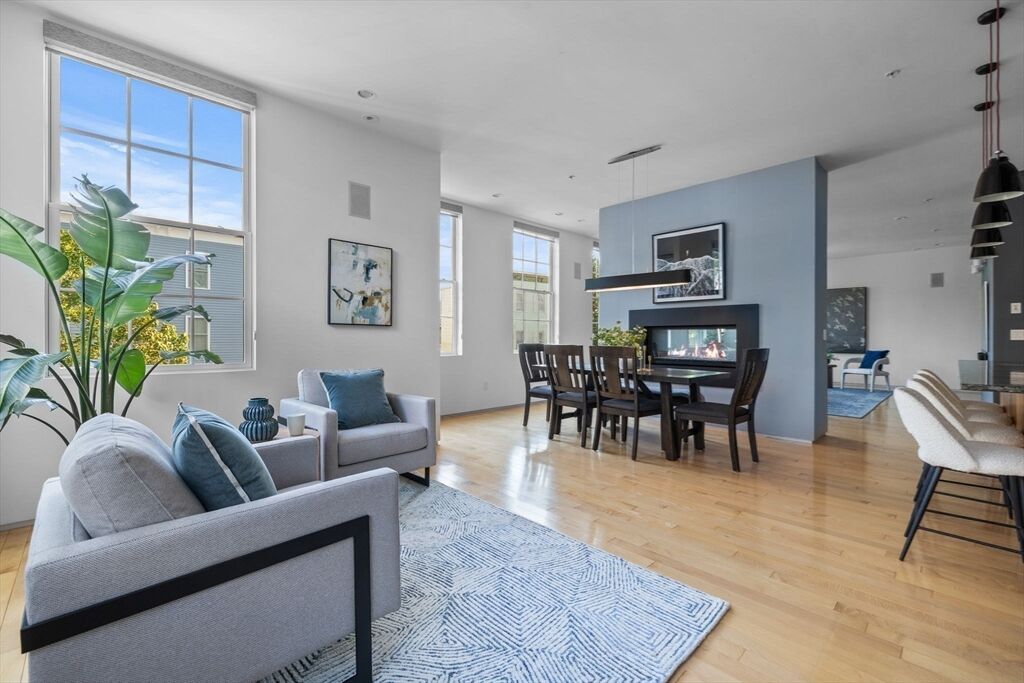 Property Photo: 618 East 2nd St 2 MA 02127