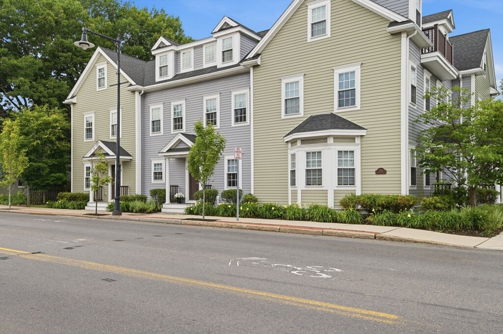 Property Photo:  106 Bridge St 2  MA 01970 