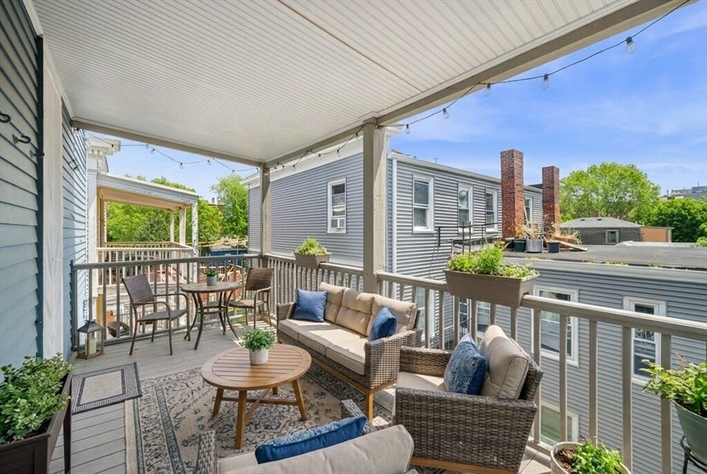Property Photo:  54 Pearl St 3  MA 02139 