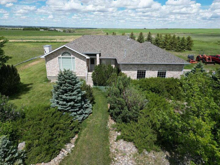 221044 Twp Rd 50 — photo 1