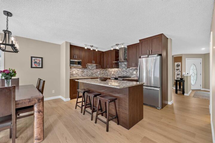 Property Photo:  67 Hidden Ranch Terrace NW  AB T3A 5A4 