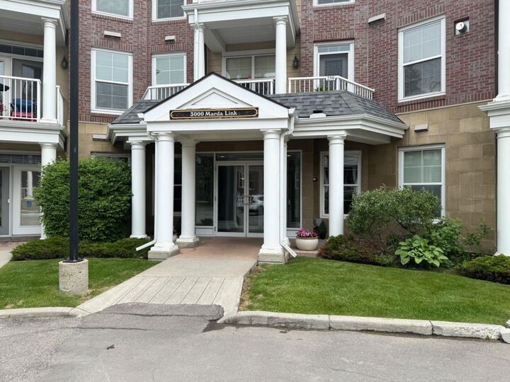 3000 Marda Link SW 261 — photo 1