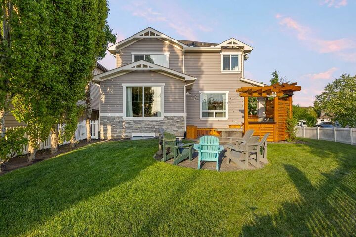 Property Photo: 318 Coopers Drive SW AB T4B 0L8