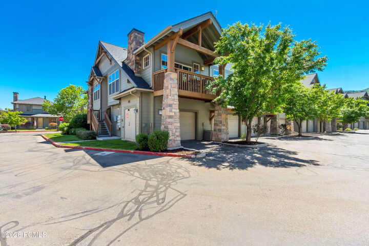Property Photo: 1526 W Redstone Avenue B UT 84098