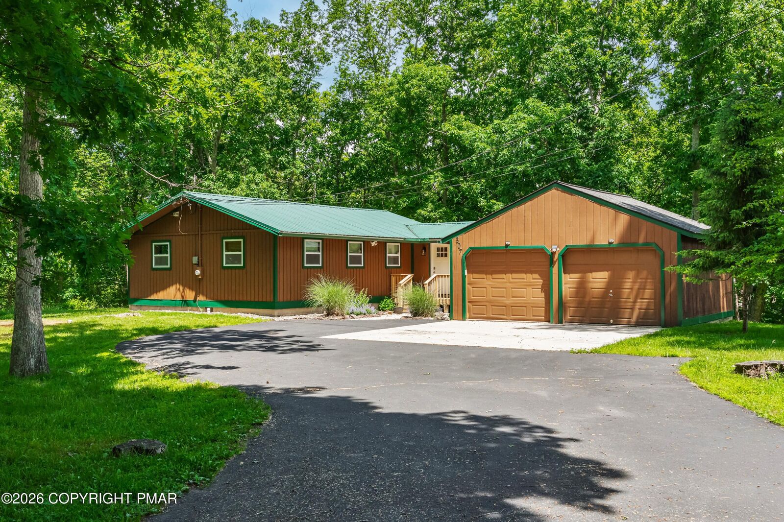 Property Photo:  307 Timber Hill Road  PA 18332 