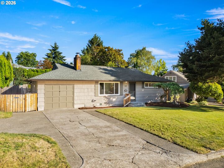 Property Photo:  6472 SW 46th Pl  OR 97221 
