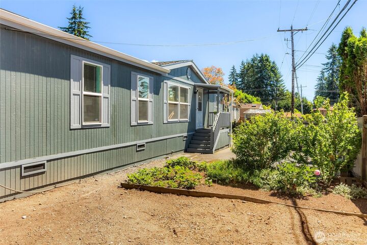 Property Photo: 9931 18th Avenue W 14 WA 98204