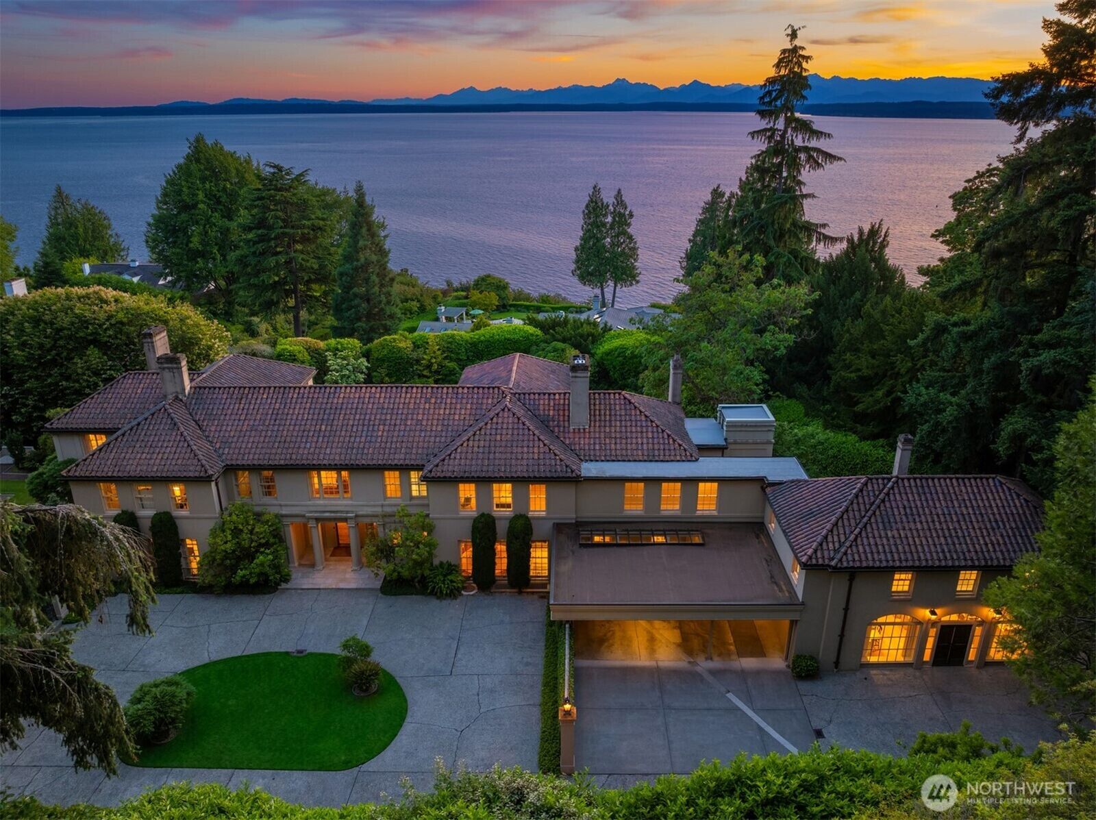 Property Photo: 49 NW Cherry Loop WA 98177