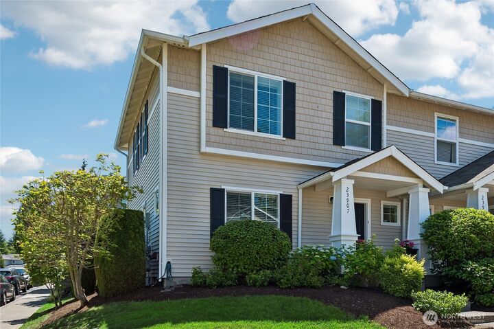 Property Photo:  23907 NE 113th Lane 3  WA 98053 