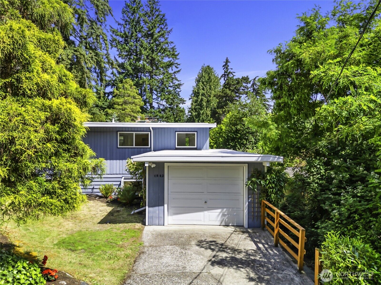 Property Photo: 1542 NE 96th Street WA 98115