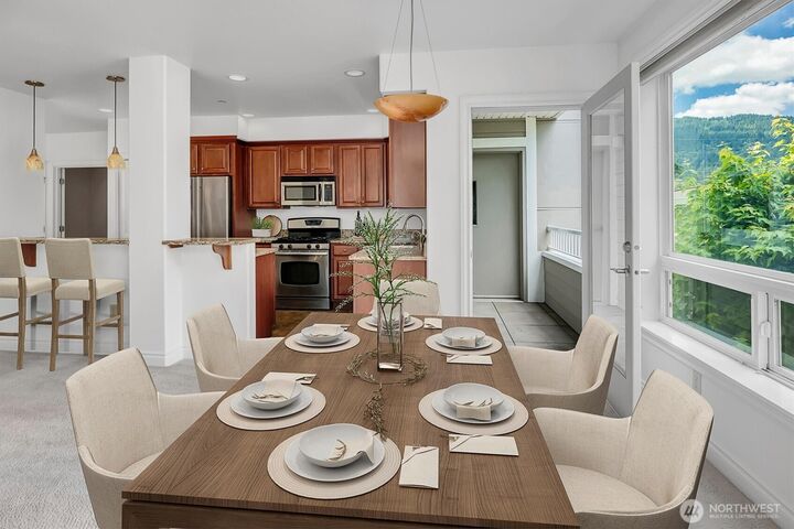 Property Photo:  275 E Sunset Way 1A  WA 98027 