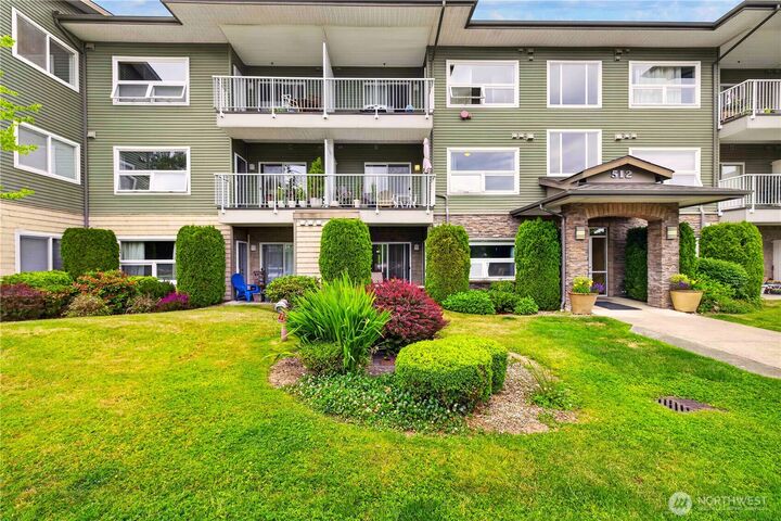 Property Photo:  512  Darby Drive  WA 98226 