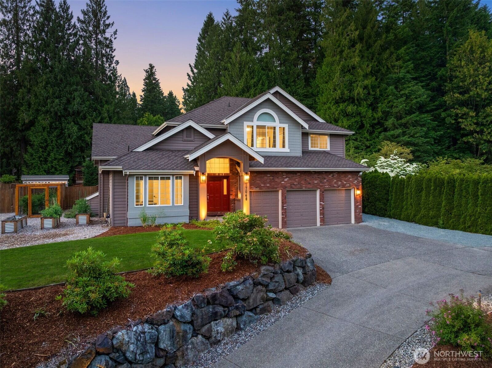 Property Photo:  17048  183rd Place NE  WA 98072 
