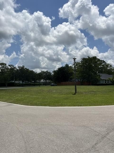 Property Photo:  1094 Primrose Lane  FL 33414 