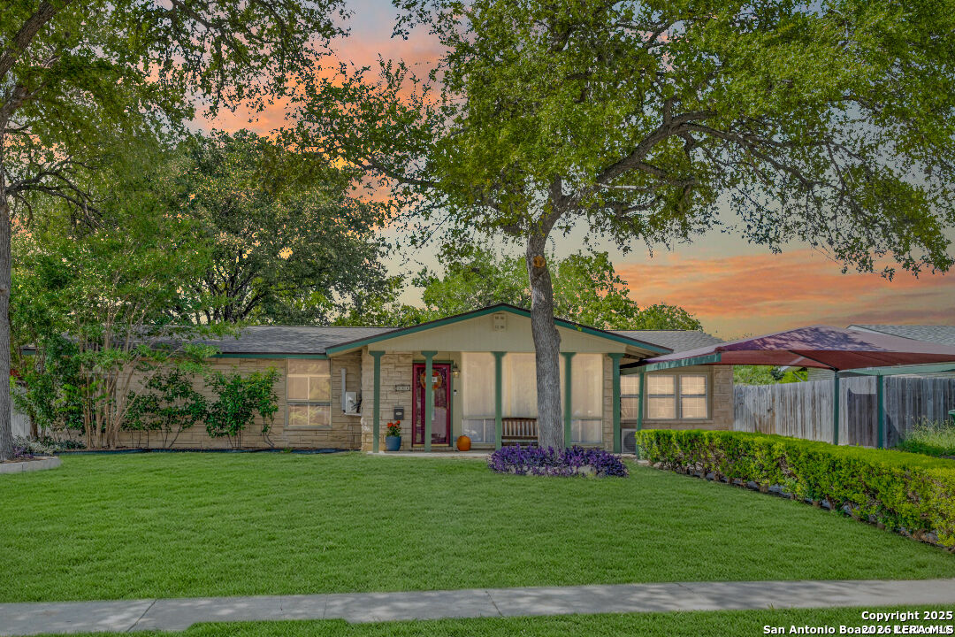 Property Photo: 311 Waring Dr TX 78216