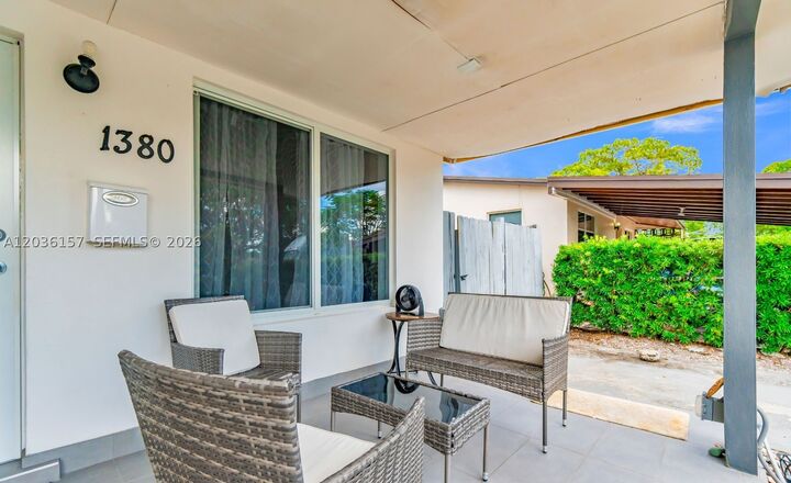 Property Photo:  1380 SW 34th Ave  FL 33312 