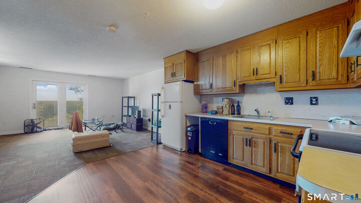 Property Photo: 50 Long Street 12 CT 06053
