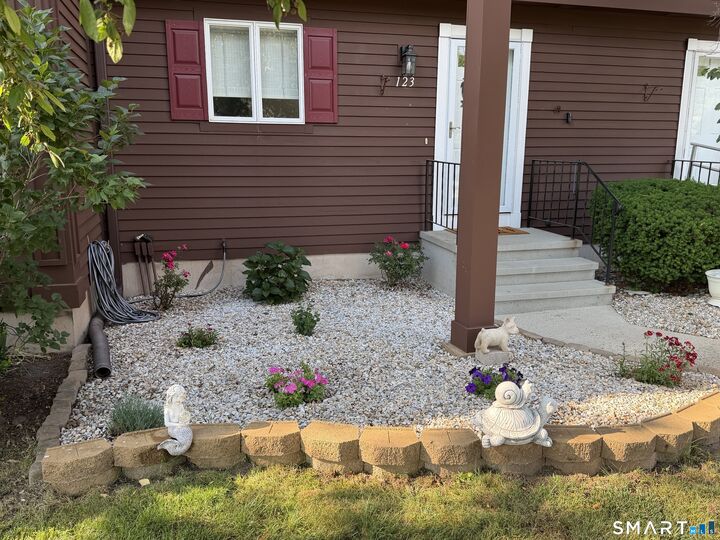 Property Photo: 123 Candlewood Drive 123 CT 06082