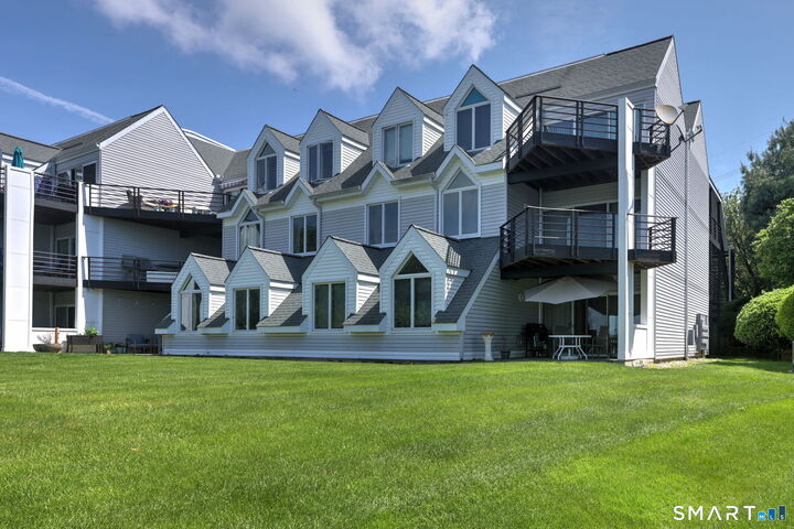 Property Photo:  1128 Windward Road 1128  CT 06461 