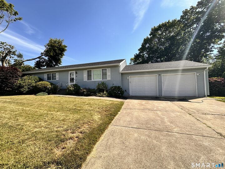 Property Photo:  23 Robin Road  CT 06516 