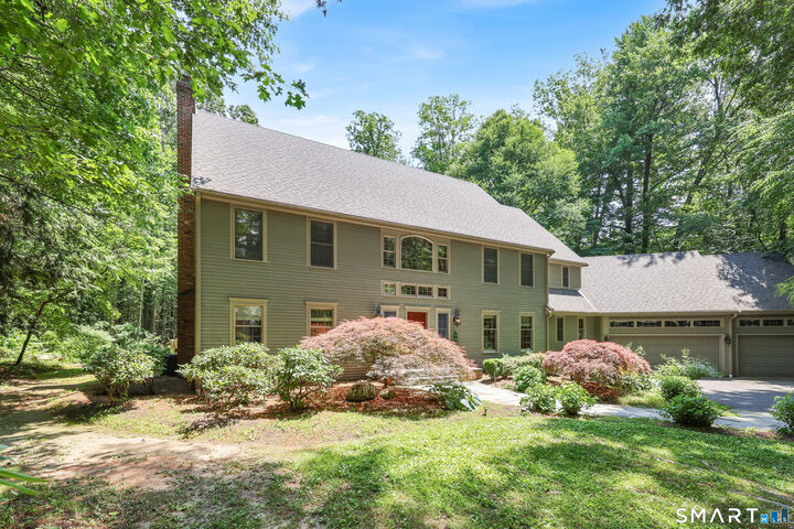 Property Photo: 3 Eton Place CT 06032