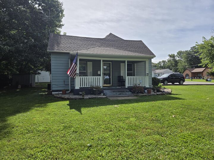 Property Photo:  830 S Park Avenue  MO 65605 