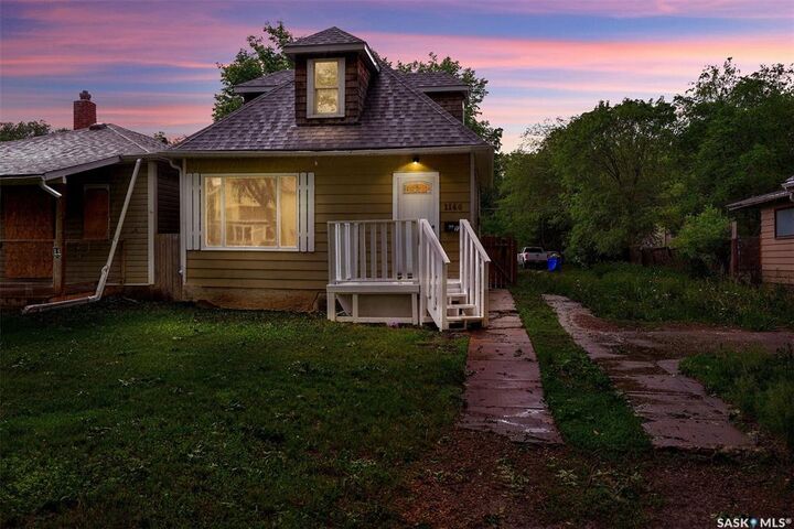 Property Photo: 1146 Robinson Street SK S4T 2M9
