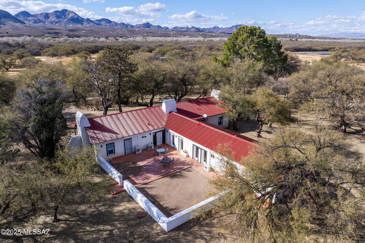 Property Photo:  49 Right Of Way Road  AZ 85646 