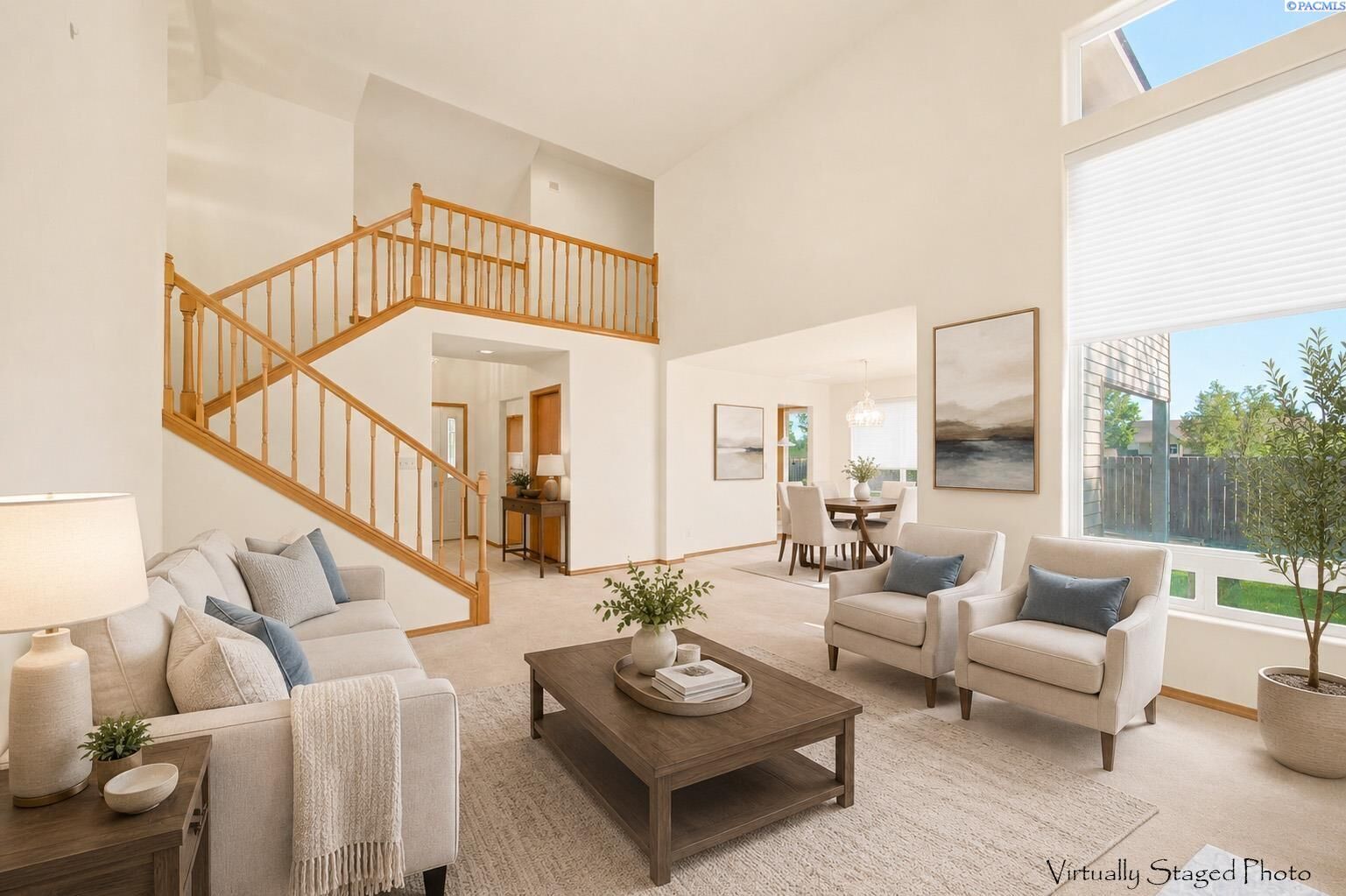 Property Photo:  119 Bebb Ct  WA 99352 