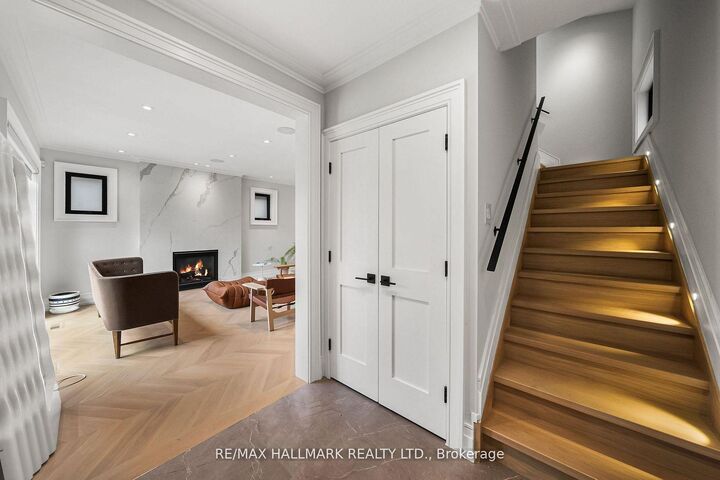 Property Photo: 26 Carey Road ON M4S 1N8