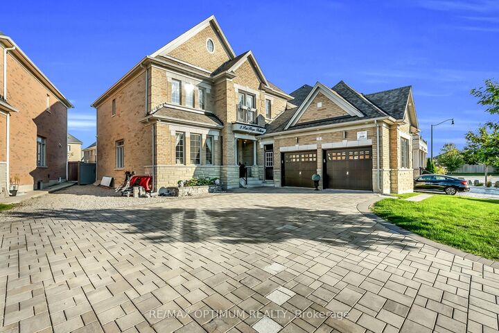 Property Photo: 3 Port Hope Hollow ON L6Y 2Y9
