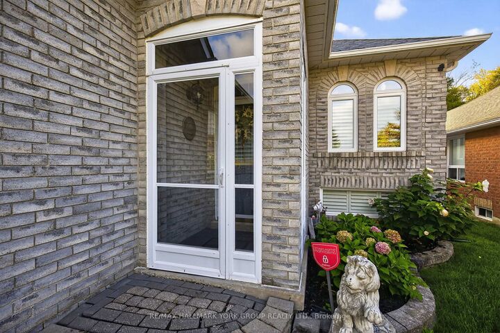 Property Photo: 1339 Forest Street ON L9S 1Z7