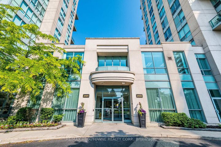 Property Photo: 2585 Erin Centre Boulevard 1102 ON L5M 6Z7