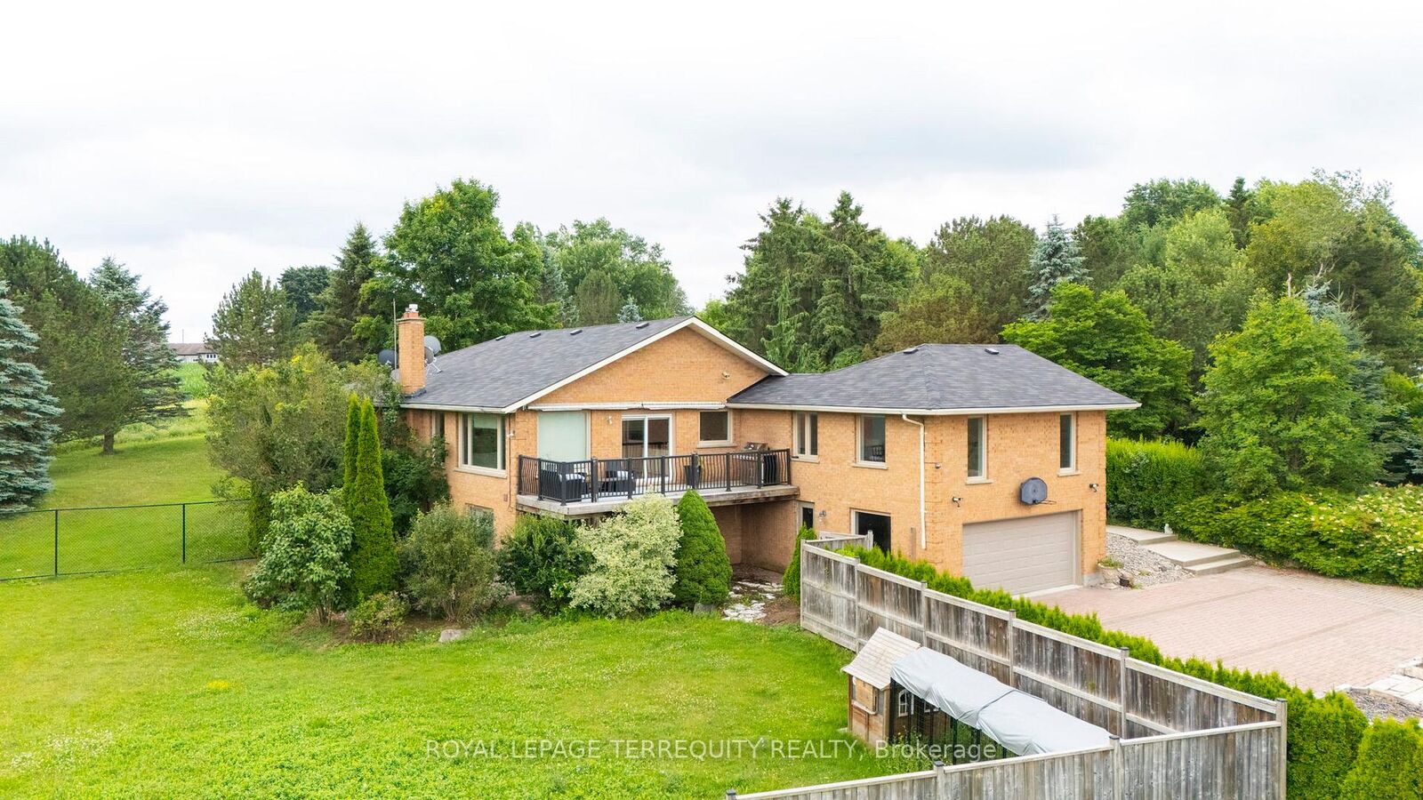 Property Photo: 1041 15 Side Road ON L0G 1T0