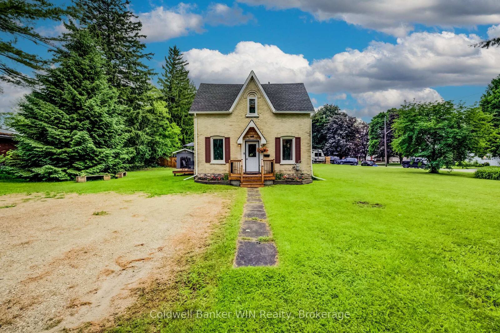 Property Photo: 455 Durham Street W ON N0G 2L1