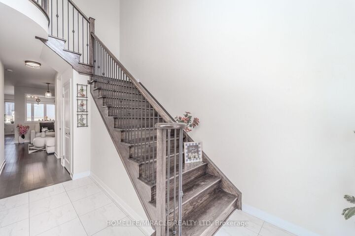Property Photo: 22 Santos Drive ON N3W 0H1
