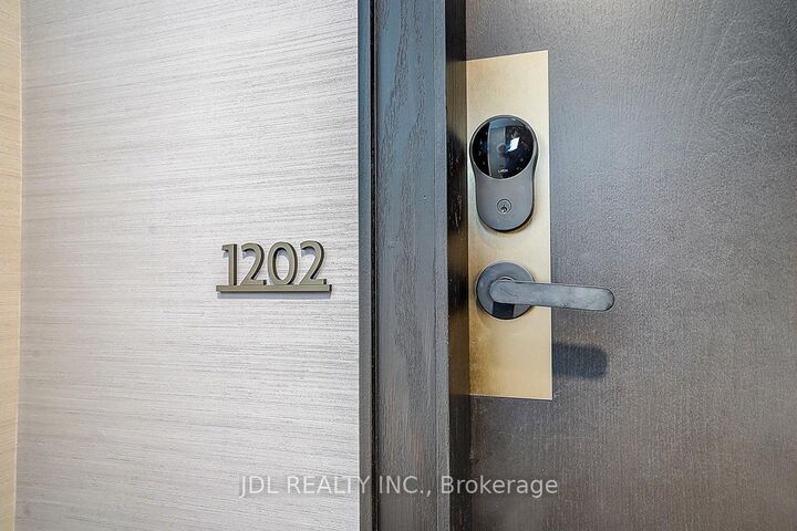 Property Photo: 23 Hollywood Avenue 1202 ON M2N 7L8