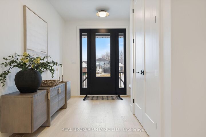 Property Photo: 12 Macneil Court ON N0J 1T0
