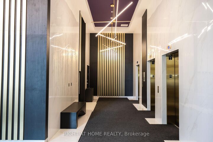 Property Photo:  180 George Street 2508  ON K1N 0G8 
