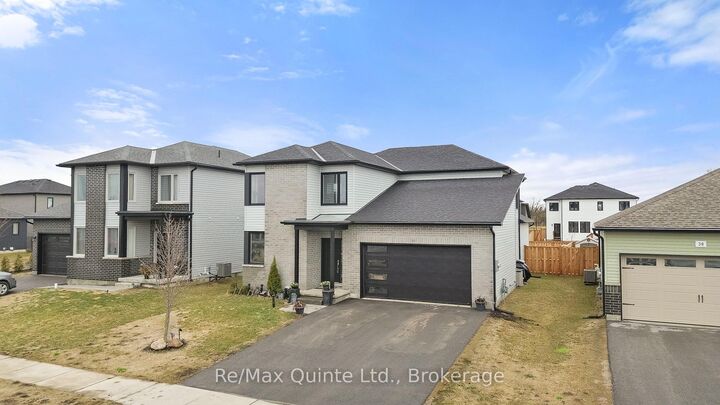 Property Photo: 40 Allen Street ON K0K 2T0