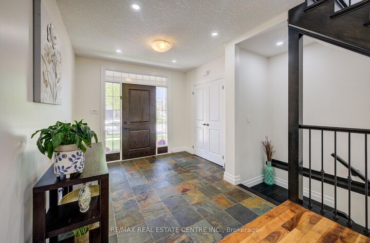 Property Photo: 10 Deer Creek Street ON N2A 0E7